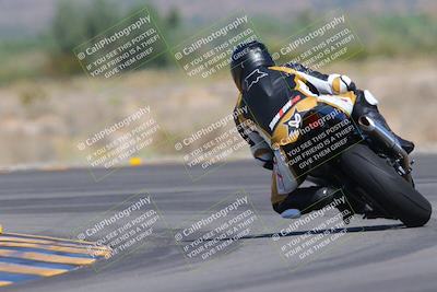 media/Oct-01-2023-SoCal Trackdays (Sun) [[4c570cc352]]/Turn 14 Backside (1120am)/